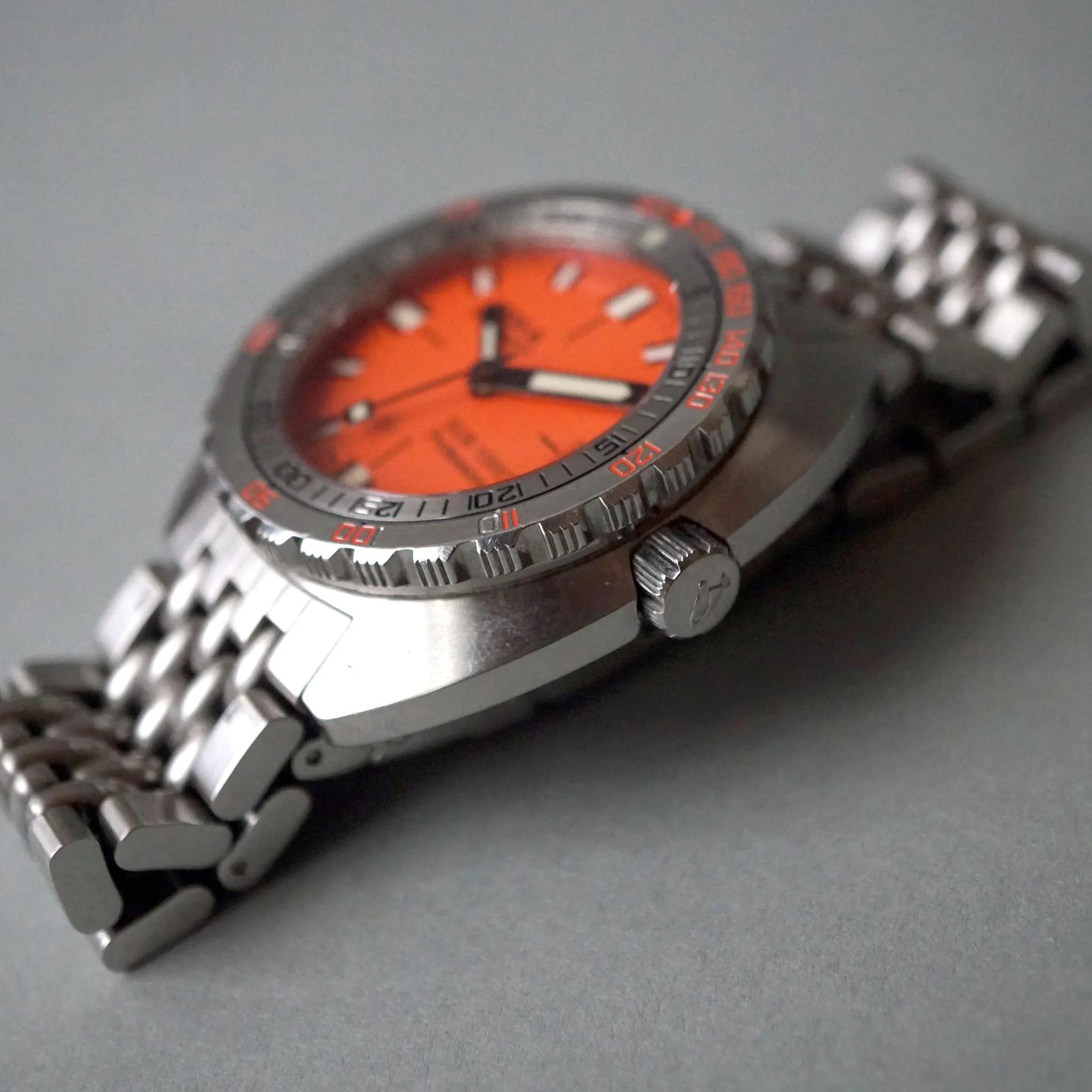 2010 DOXA SUB 1000T PROFESSIONAL RE-EDITION ORANGE DIVER WATCH