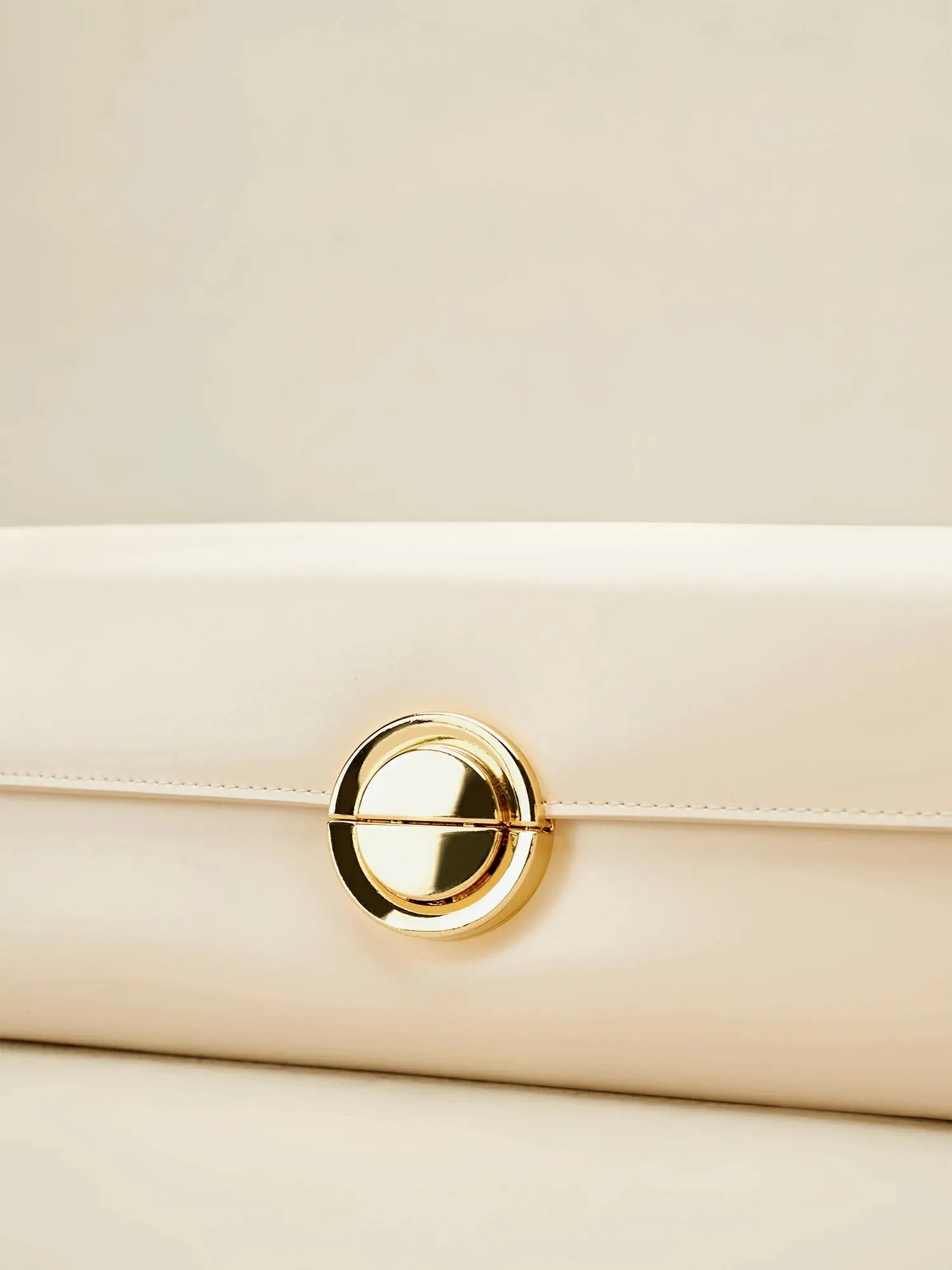 Amoretu Women’s Leather Metal Lock Baguette Bag