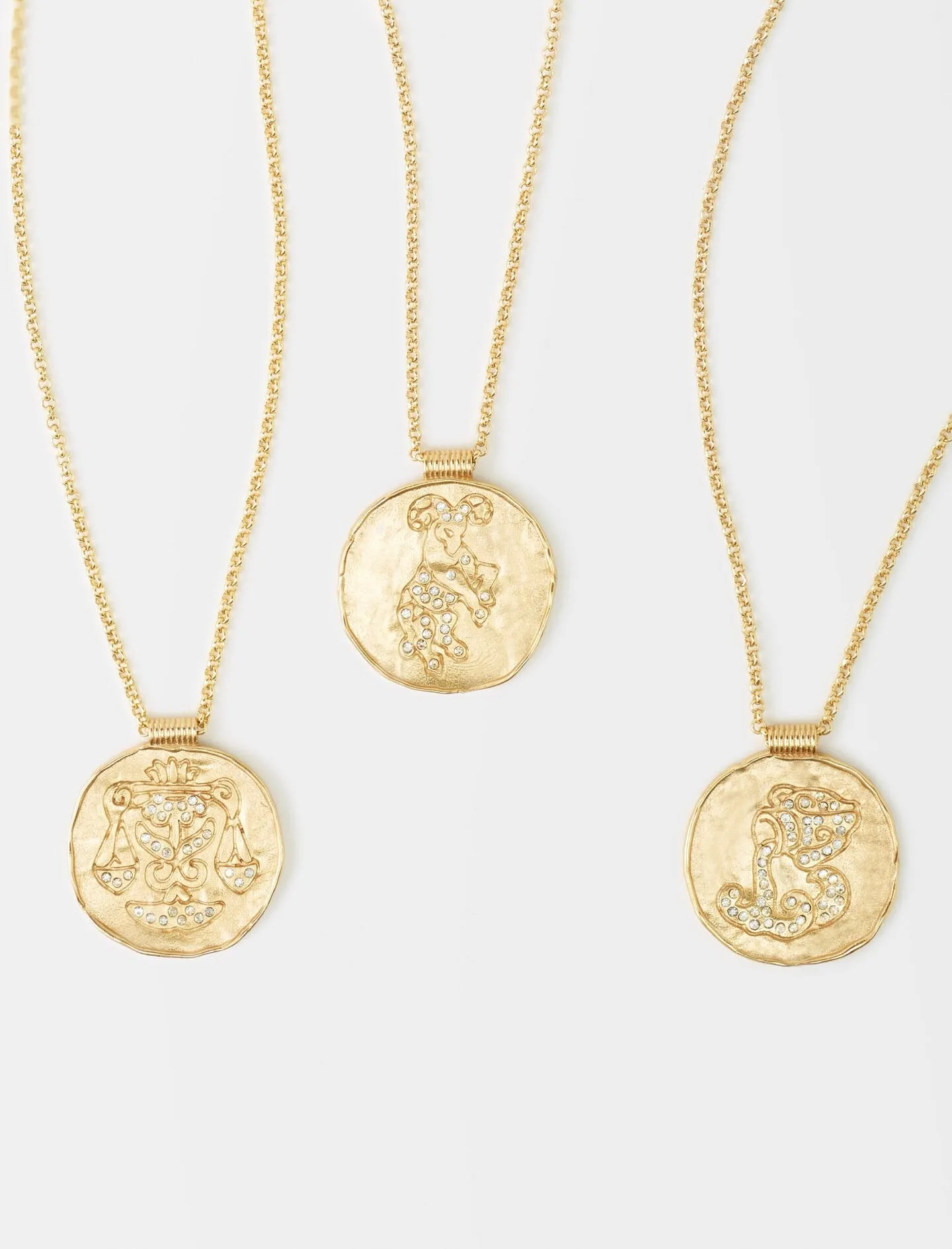 CAPRICORN ZODIAC MEDAL