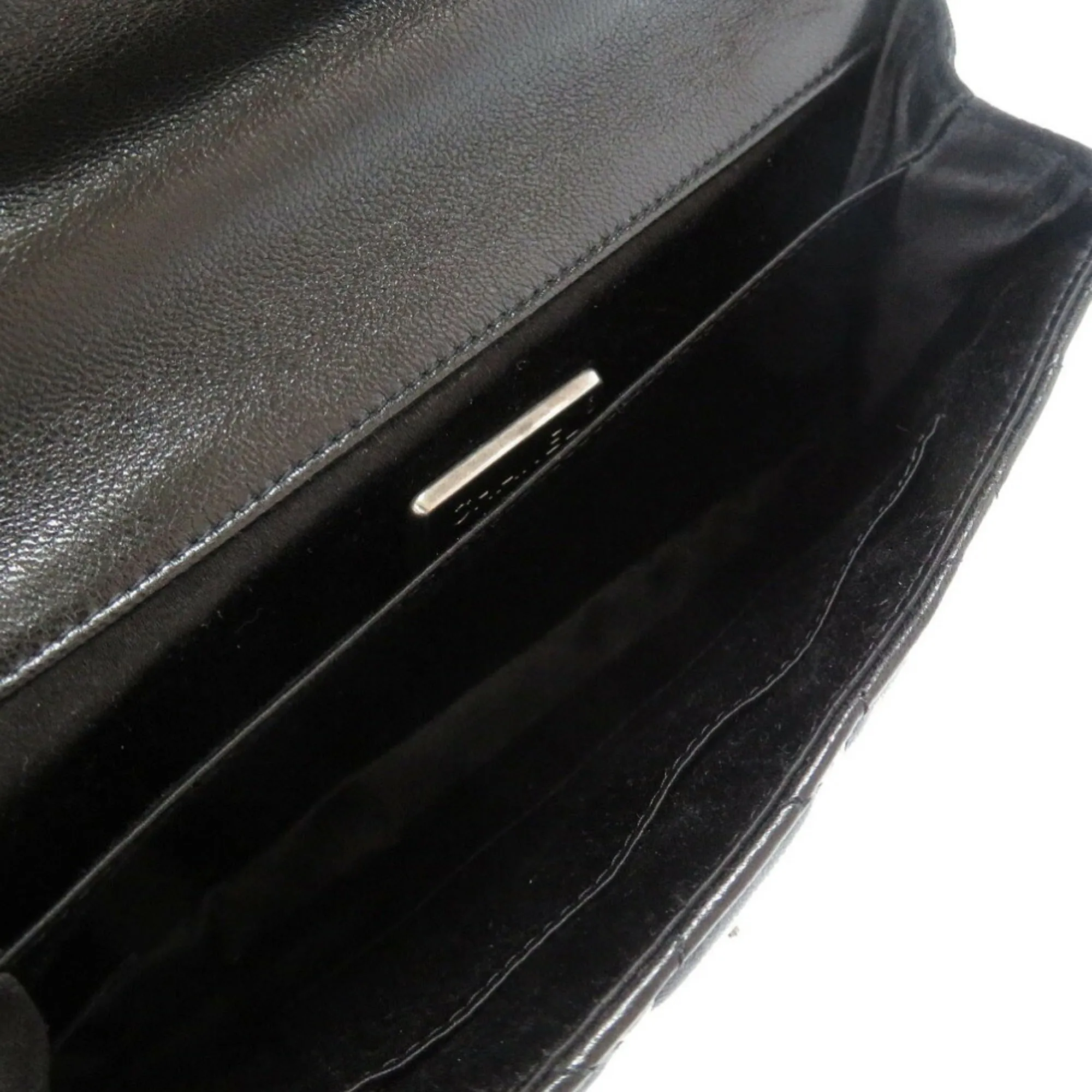 Chanel Around The World Evening Matrasse Lambskin Black Earth 18s Gun Metallic Metal Fittings Handbag Coco Mark Turn Lock