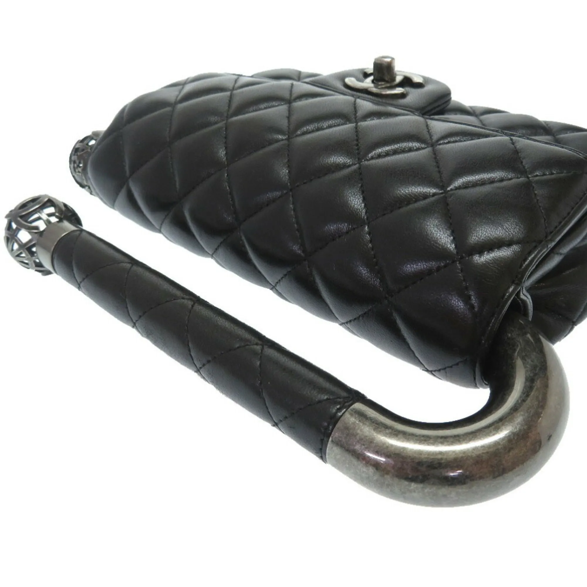 Chanel Around The World Evening Matrasse Lambskin Black Earth 18s Gun Metallic Metal Fittings Handbag Coco Mark Turn Lock