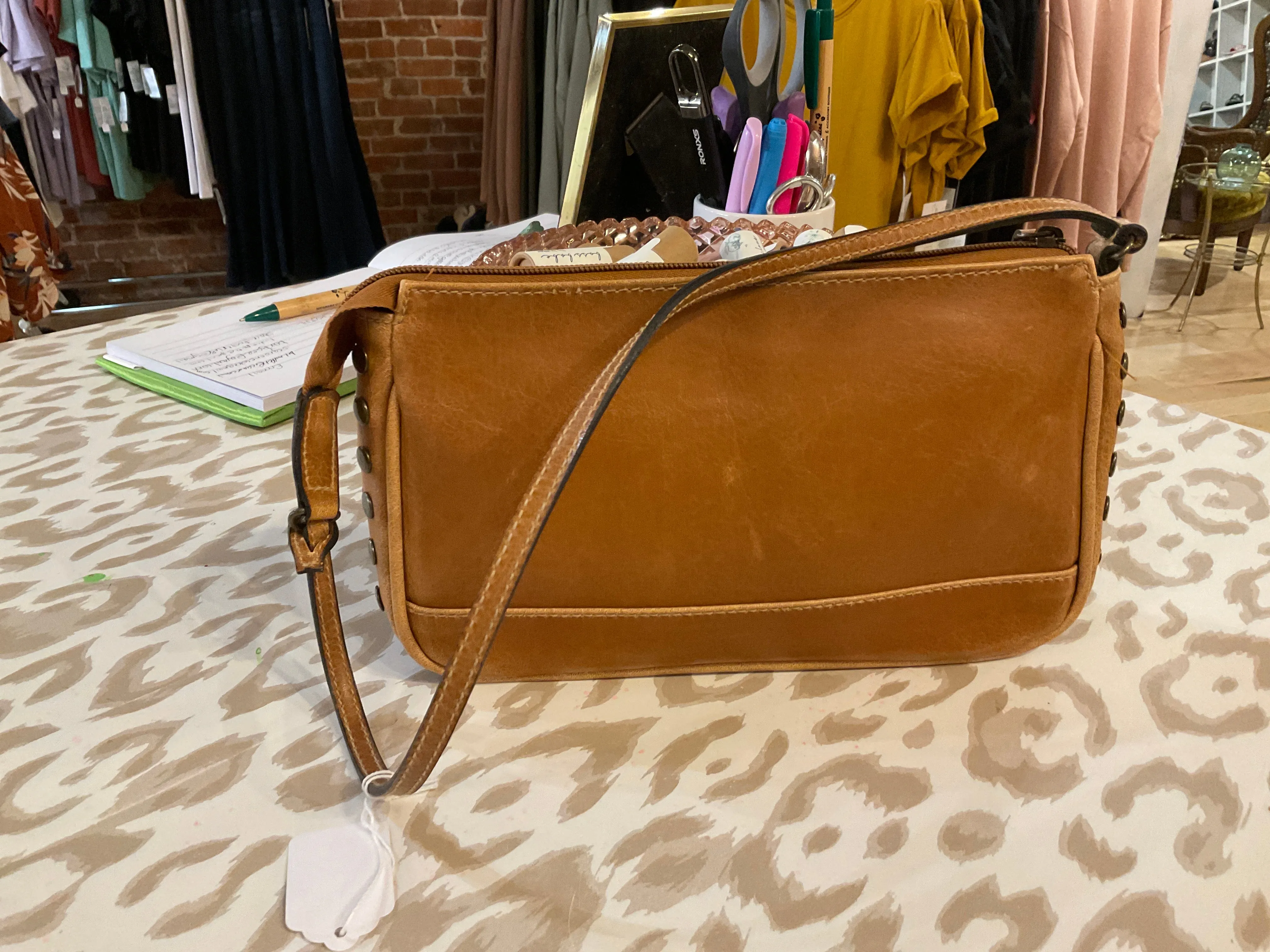 {{Client Code}} TAN FASHION EXPRESS PURSE, n/a