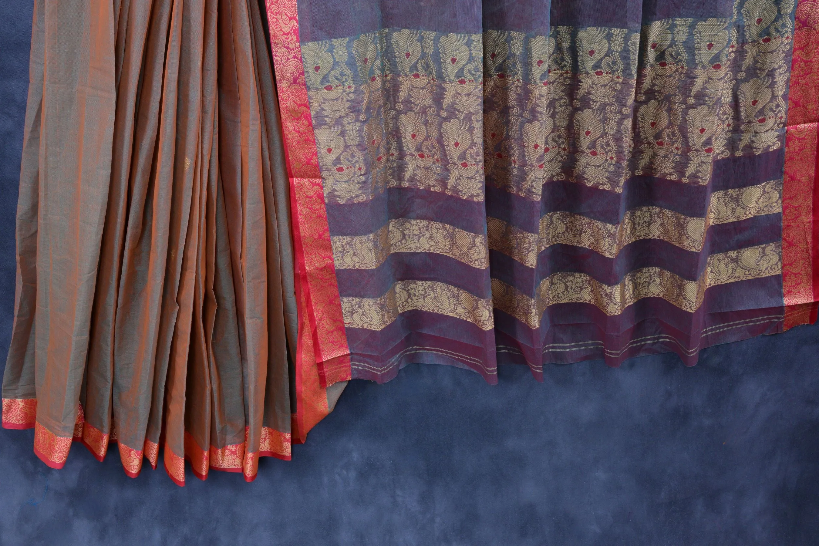 Graceful 6.75 Yard Cotton Saree - Elegance & Traditional Craftsmanship