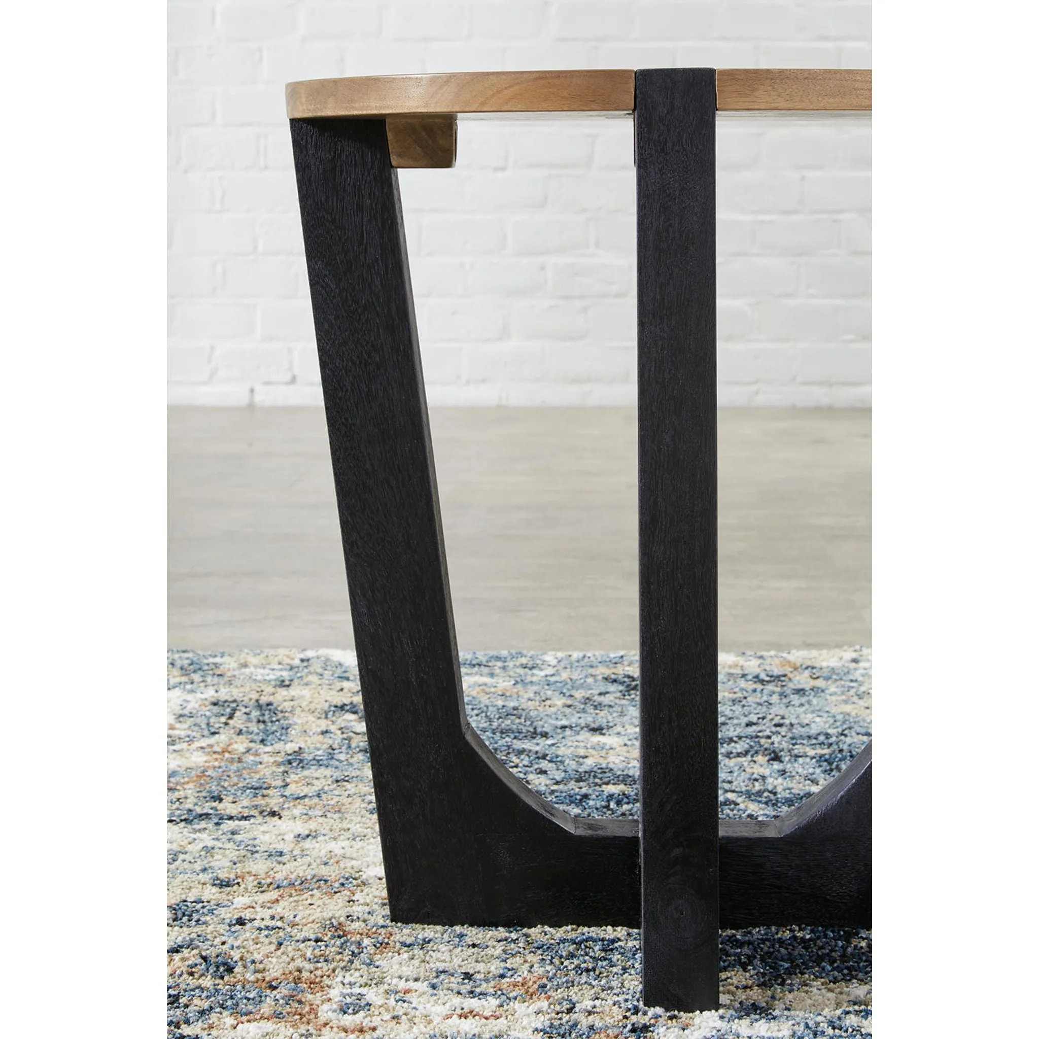 Hanneforth Round End Table
