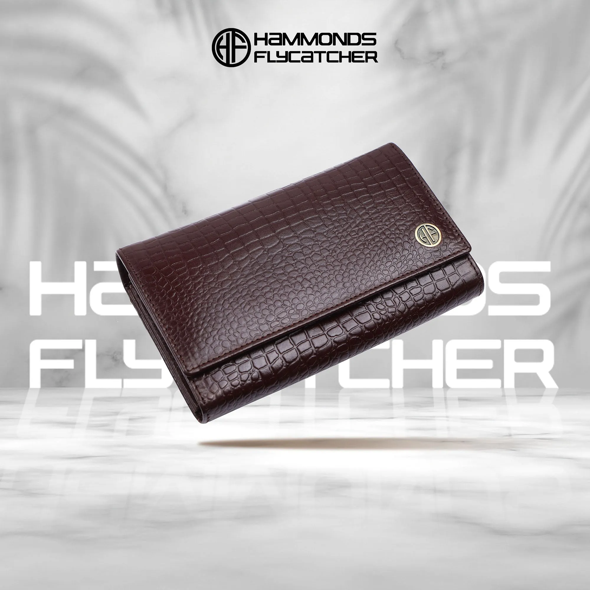 Ladies Leather Purse - RFID Protected, 8 Card Slots, 5 Compartments, Button Closure - For Daily Use