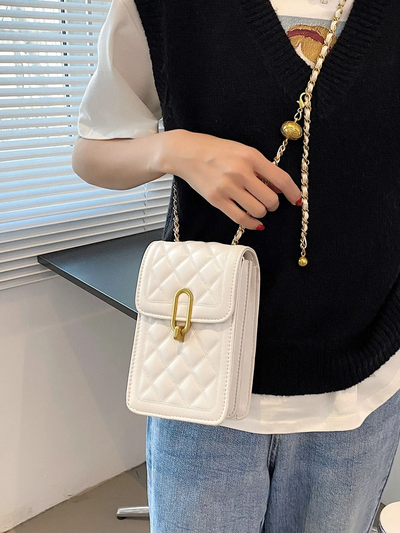 Quilted Chain Crossbody Bag