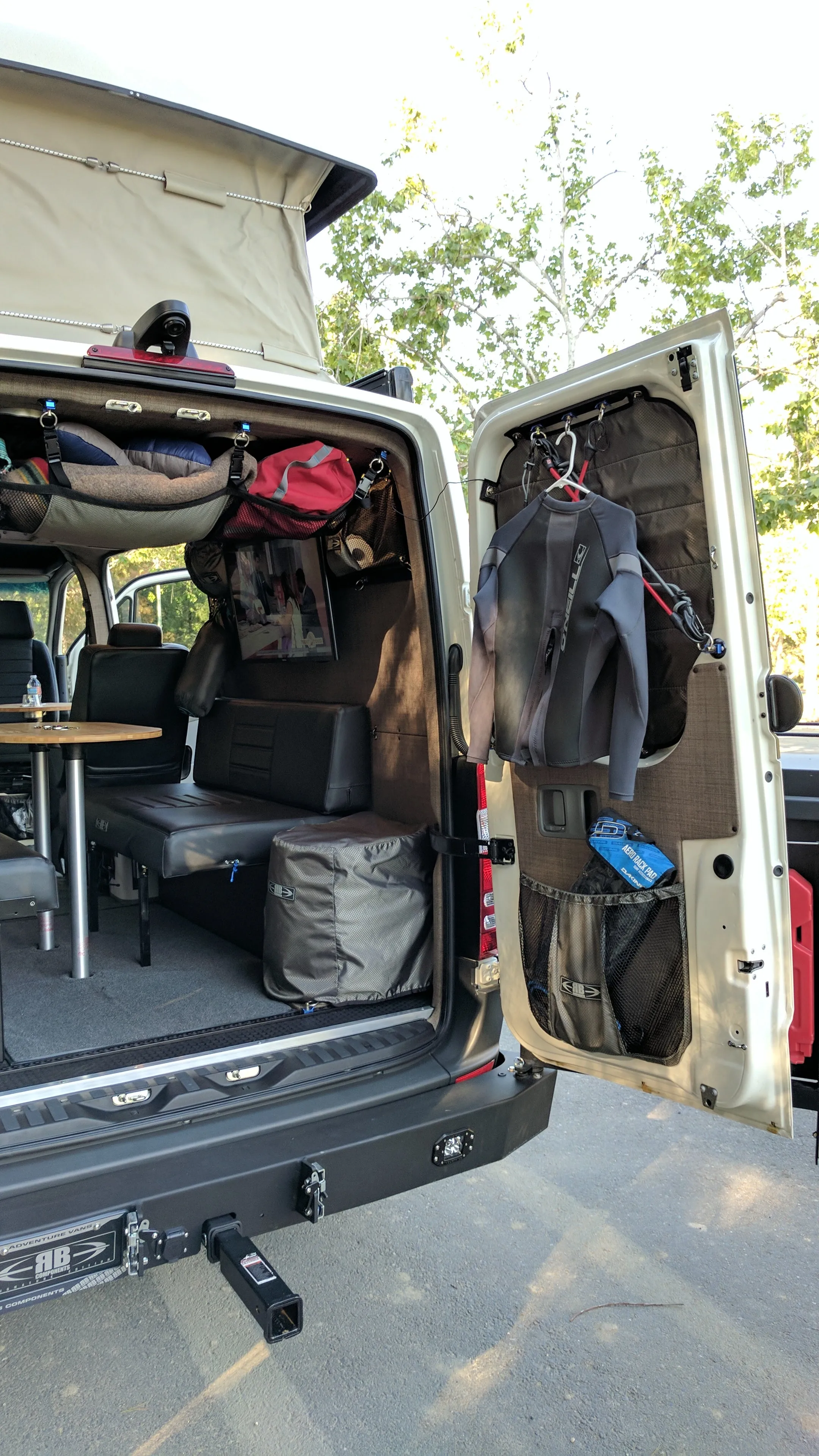 RB Touring JH - Pop Top - 144" 4x4