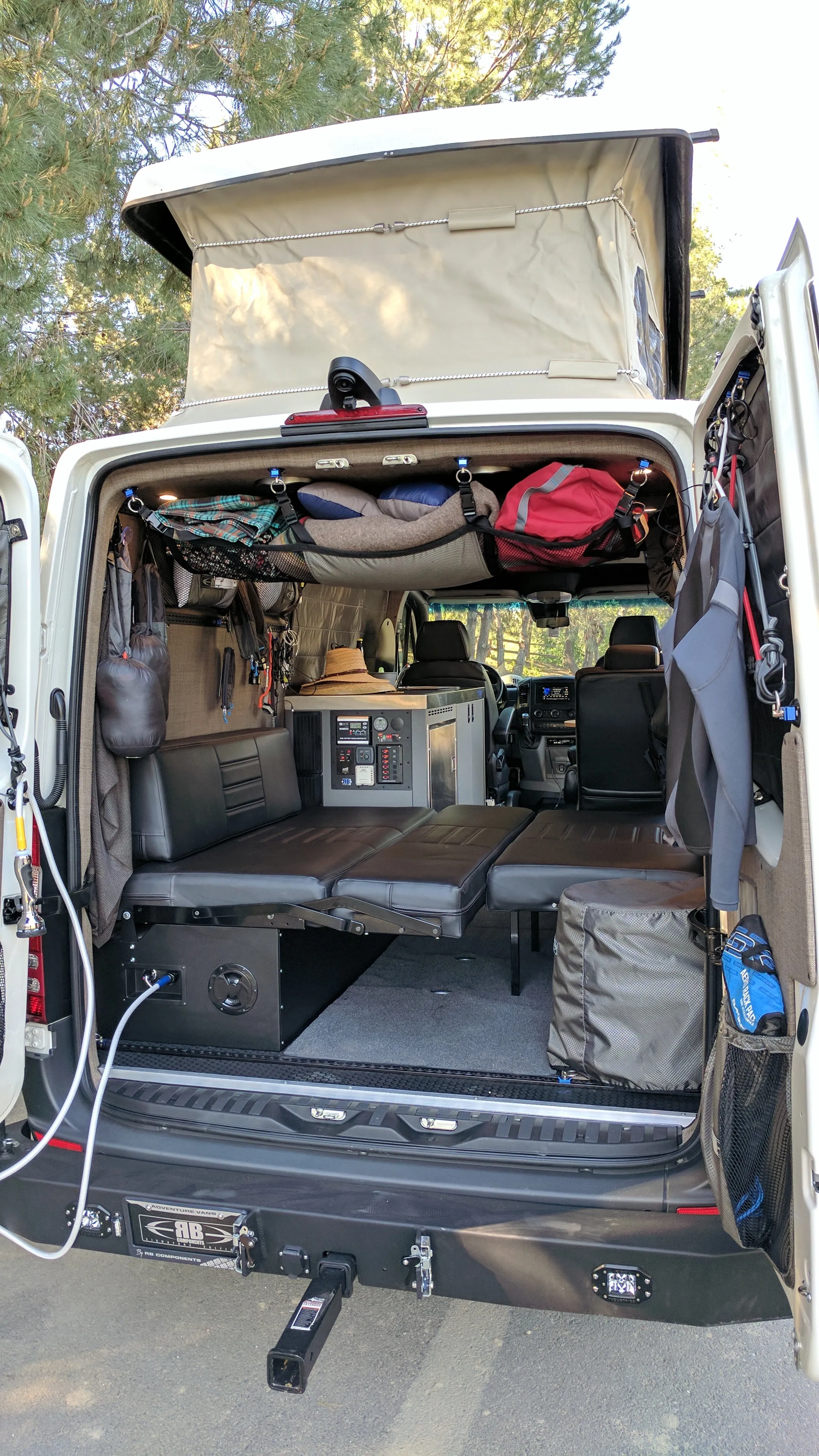 RB Touring JH - Pop Top - 144" 4x4