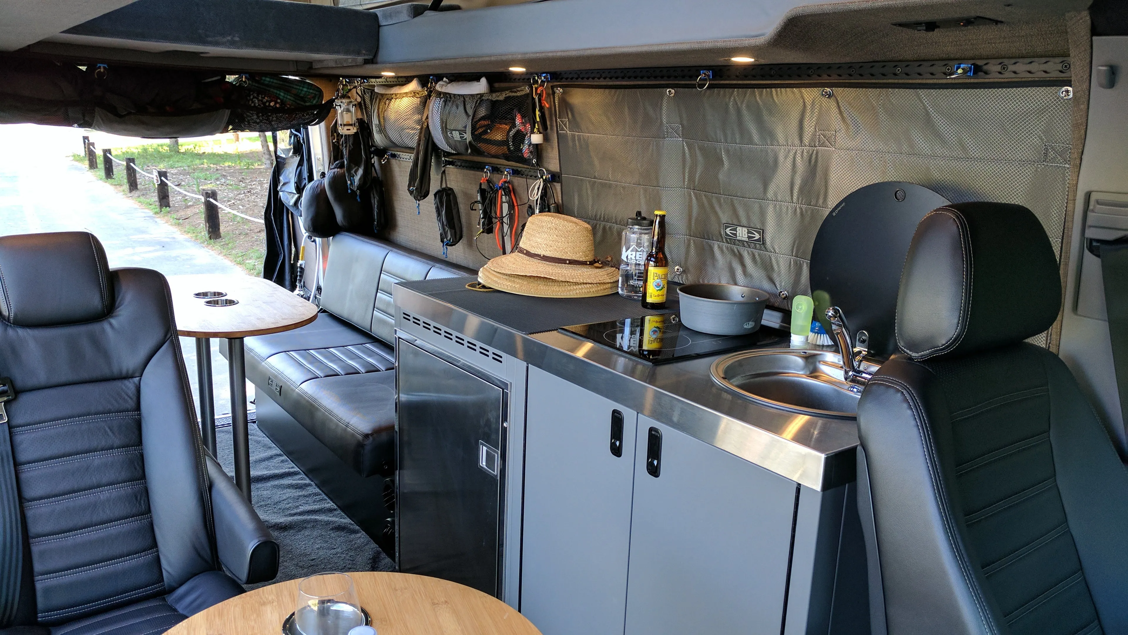 RB Touring JH - Pop Top - 144" 4x4