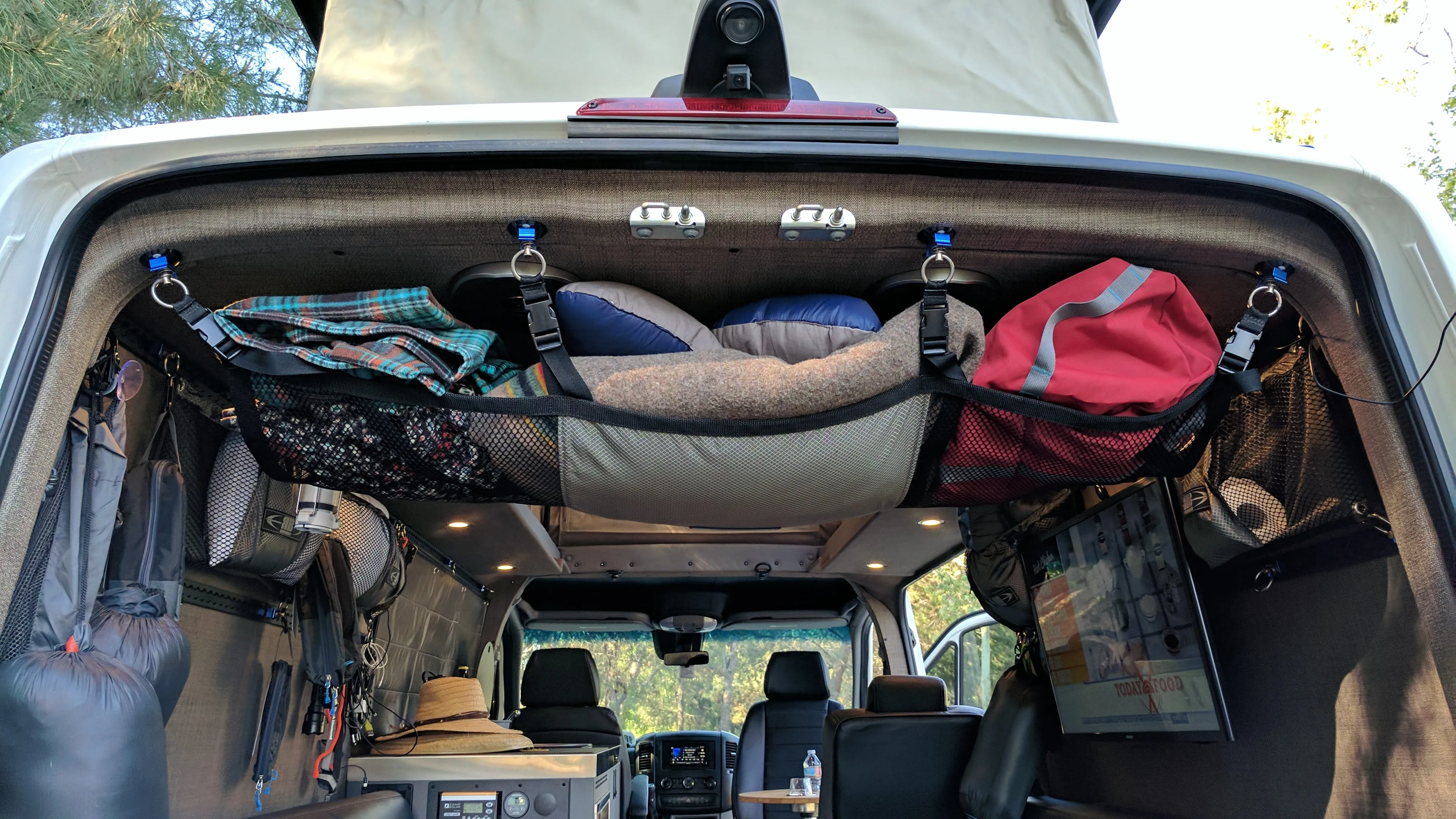 RB Touring JH - Pop Top - 144" 4x4