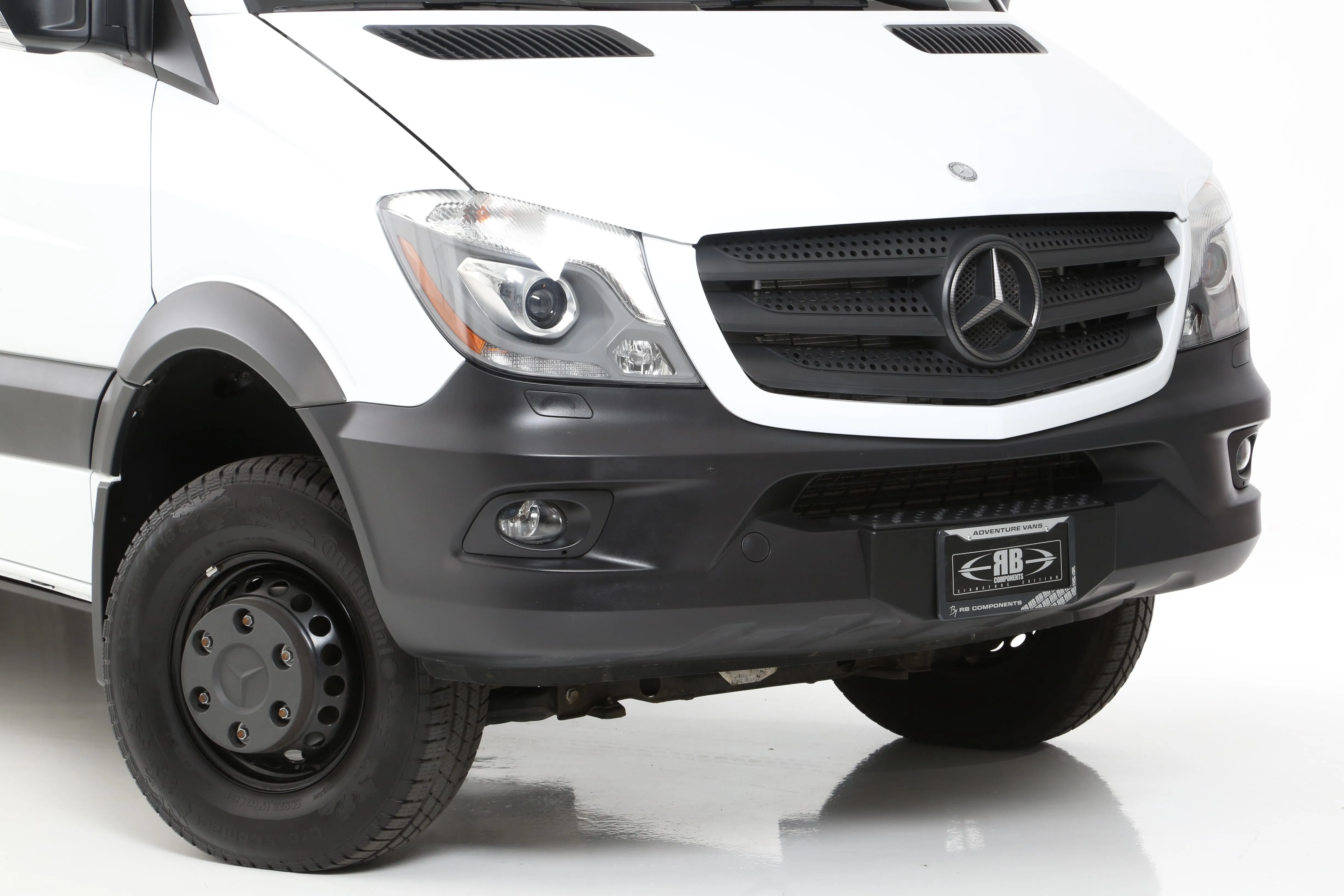 RB Touring Van CW - 170"ex  4x4 3500