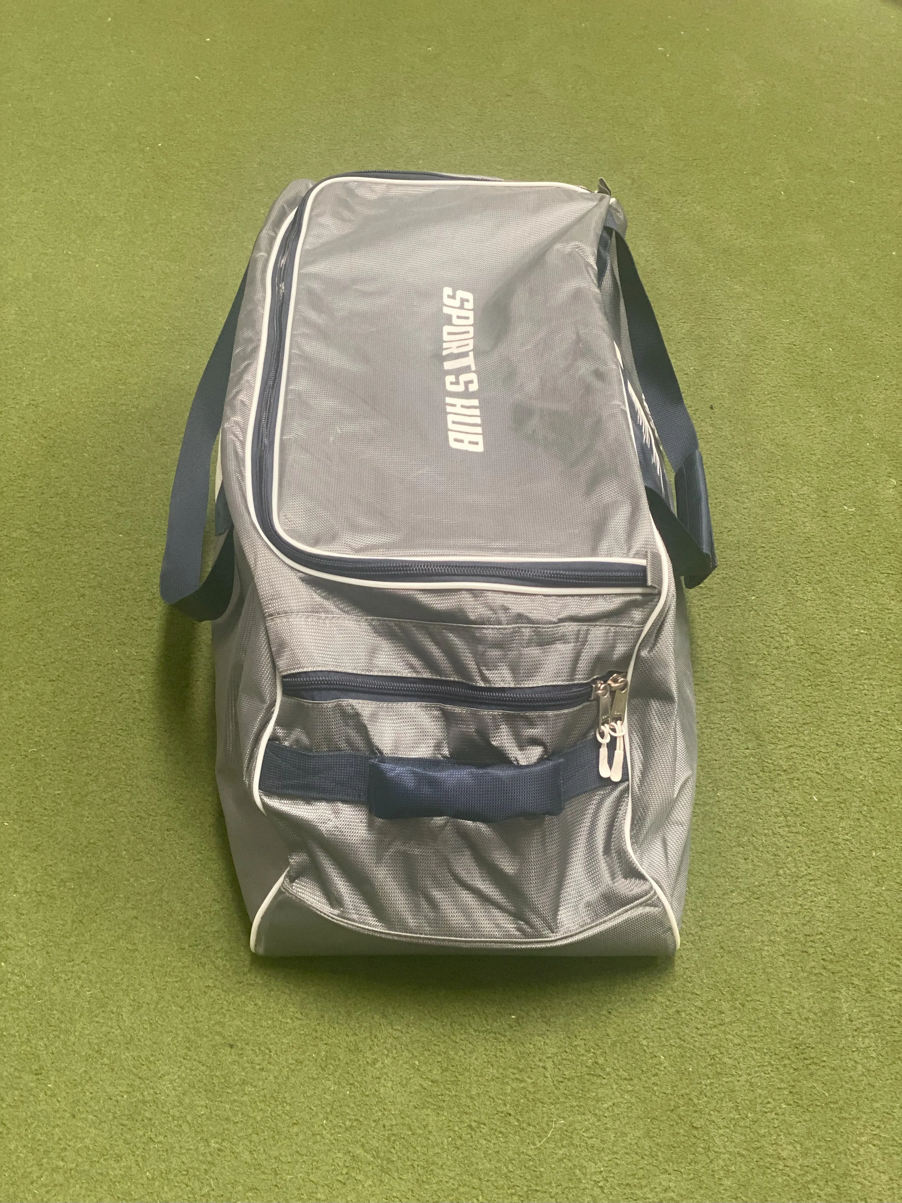 SPORTS HUB GENIUS KIT BAG WHEELIE