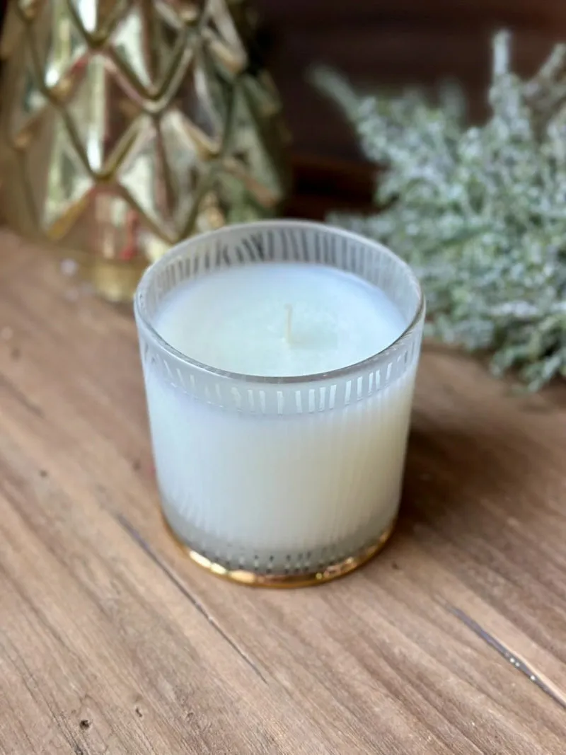 Thymes Frasier Fir Candle Frosted Wood Grain - 13.5oz